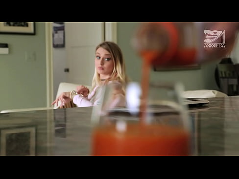 ❤️ મોટા tits અને ચુસ્ત pussy સાથે હોટ છોકરી ગુમાવનાર ના ટોટી નહીં, પરંતુ ખૂબ જ હાર્ડ સેક્સ